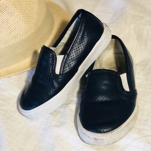 4 for $20 Janie and Jack boat shoes